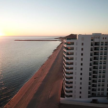 Esmeralda Luxury Resort Rocky Point Exterior photo